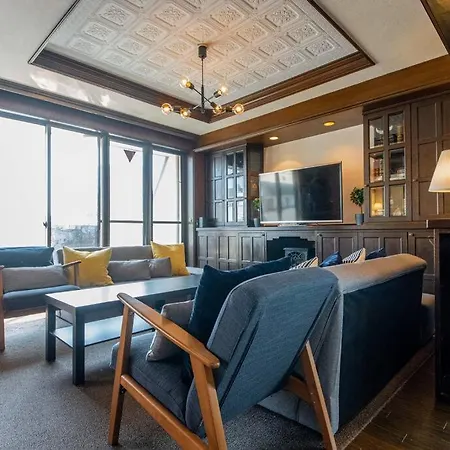 Sanacion Motomachi 7 なんばで150平米の広々空間 最大14名 Netflix見れます Apartment Osaka Exterior photo
