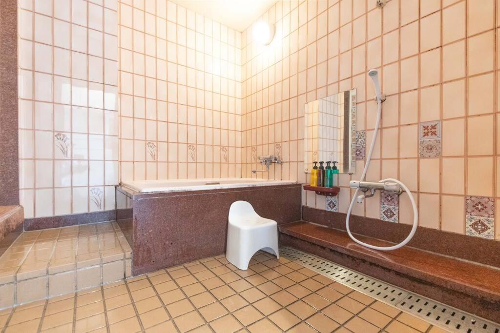 Apartment Sanacion Motomachi 7 なんばで150平米の広々空間 最大14名 Netflix見れます