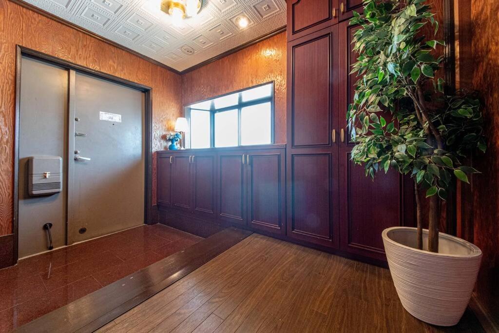 Sanacion Motomachi 7 なんばで150平米の広々空間 最大14名 Netflix見れます Apartment