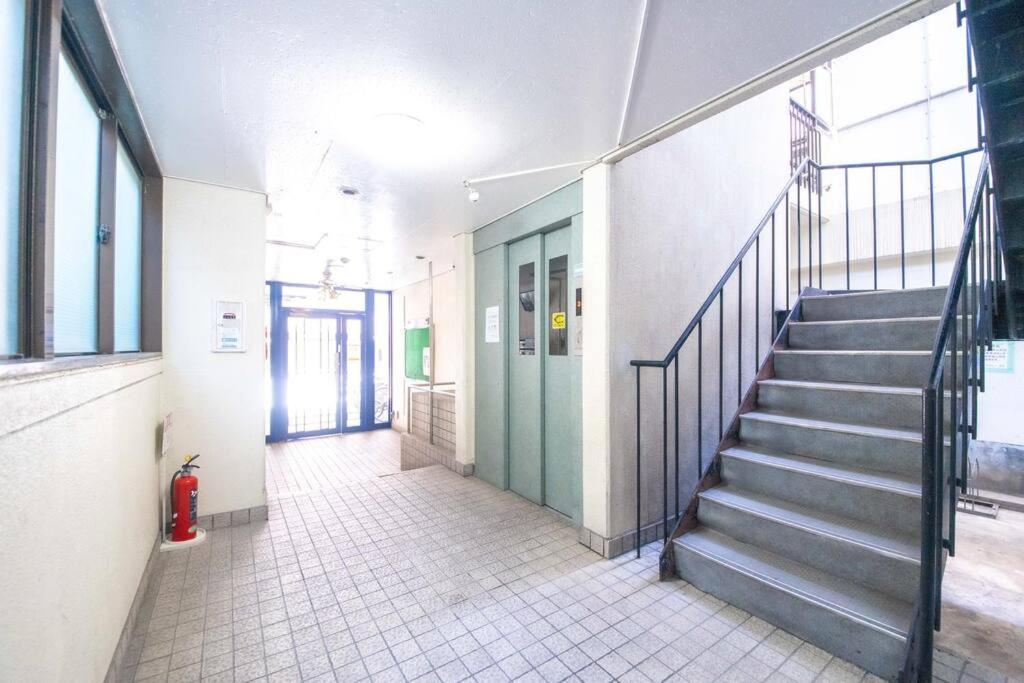 Apartment Sanacion Motomachi 7 なんばで150平米の広々空間 最大14名 Netflix見れます Osaka