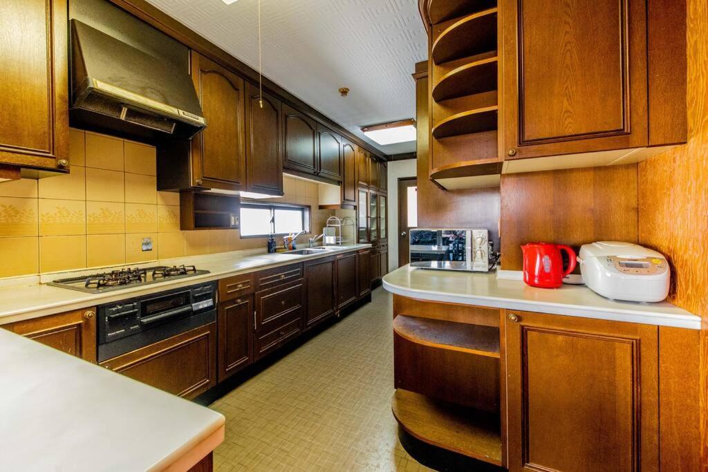 Apartment Sanacion Motomachi 7 なんばで150平米の広々空間 最大14名 Netflix見れます *